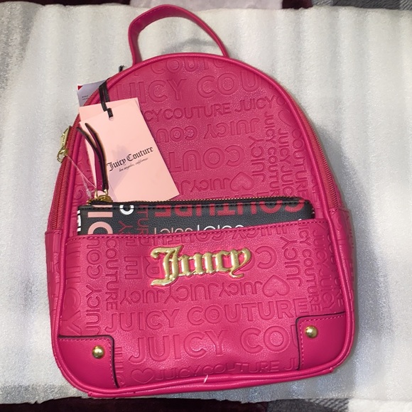 Juicy couture bag magenta stylish comes with a Wallet brand new never used💗💕🎒 - Picture 5 of 7